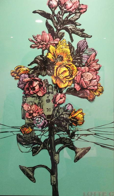 배수민 <flower tree 4>, 2016, abs film, PVC film cutting, 82x140cm