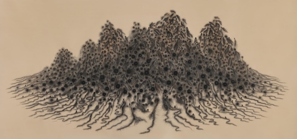 김설아 &lt;사자(使者)의 은유&gt;, 2019, 비단에 잉크, 440x200cm