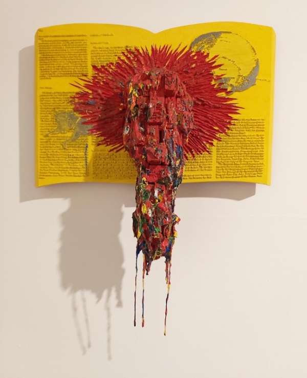 김상연 &lt;말씀-붉은 혀&gt;, 2013, 나무에 커팅, 아크릴릭, 58x18cm