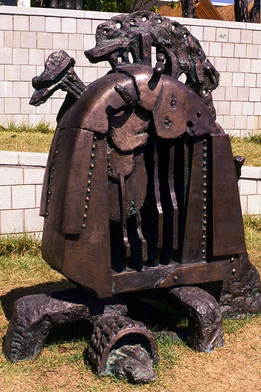 김성식 <토템>, 1993, 브론즈, 높이 230cm