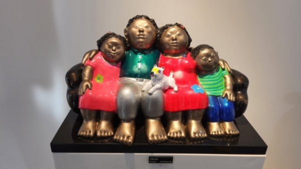 조의현, 가족사진, 2024