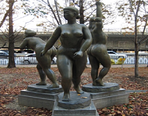 고정수 &lt;새로운 시작을 위하여&gt;, 1995, 브론즈, 200x200x320cm, 서울 아산병원