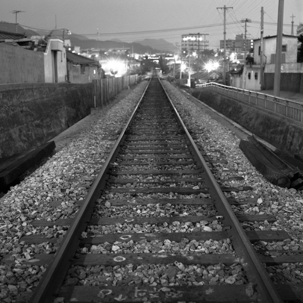 박일구 &lt;Circular railroad #038&gt;,1993, Digital print, 150x150cm